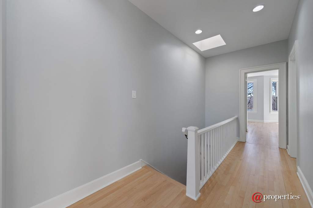 5408 S Kimbark Avenue Chicago, Illinois 60615 - 2nd Floor