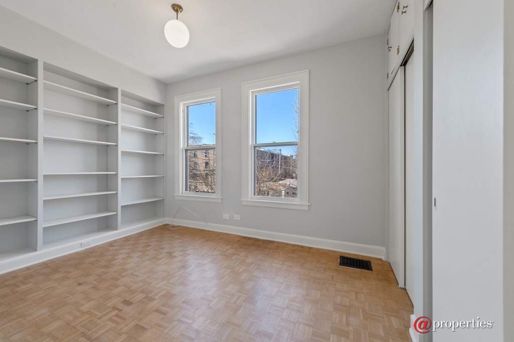 5408 S Kimbark Avenue Chicago, Illinois 60615 - Bedroom