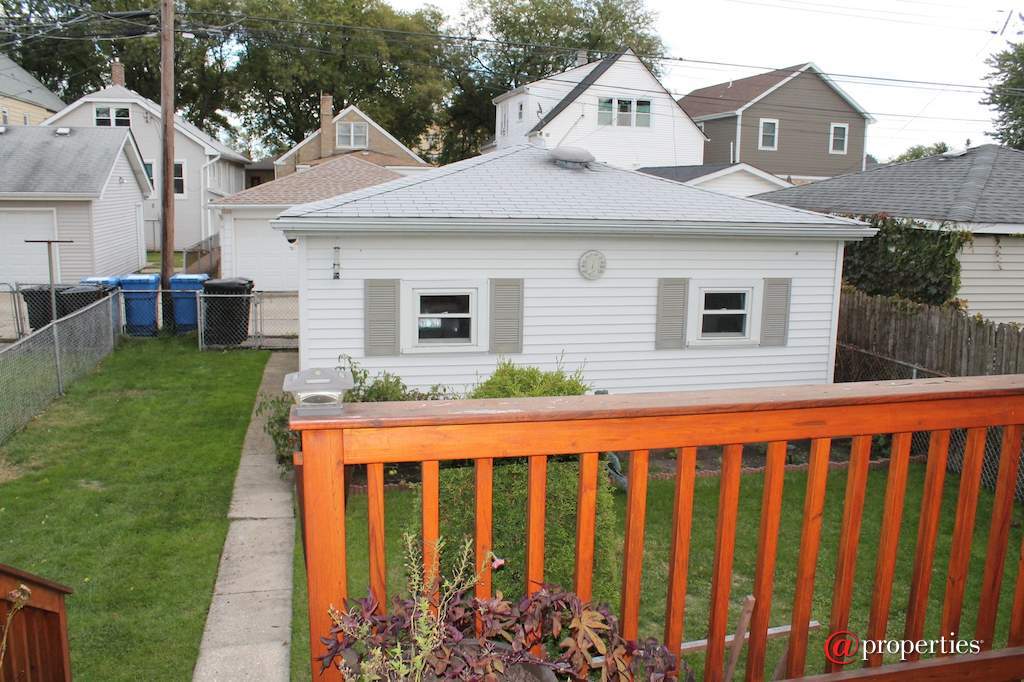 5015 N Meade Avenue Chicago, Illinois 60630 - Image 22