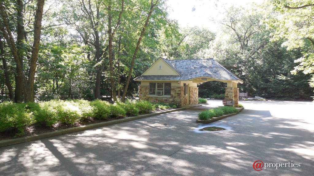 18460 Dunecrest Drive #16 New Buffalo, Michigan 49117 - Image 26