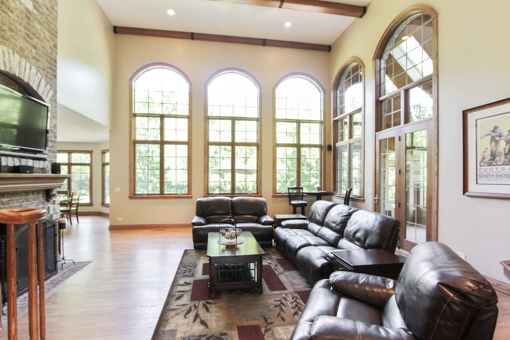 2 Saddle Ridge Court Hawthorn Woods, Illinois 60047 - Family Room