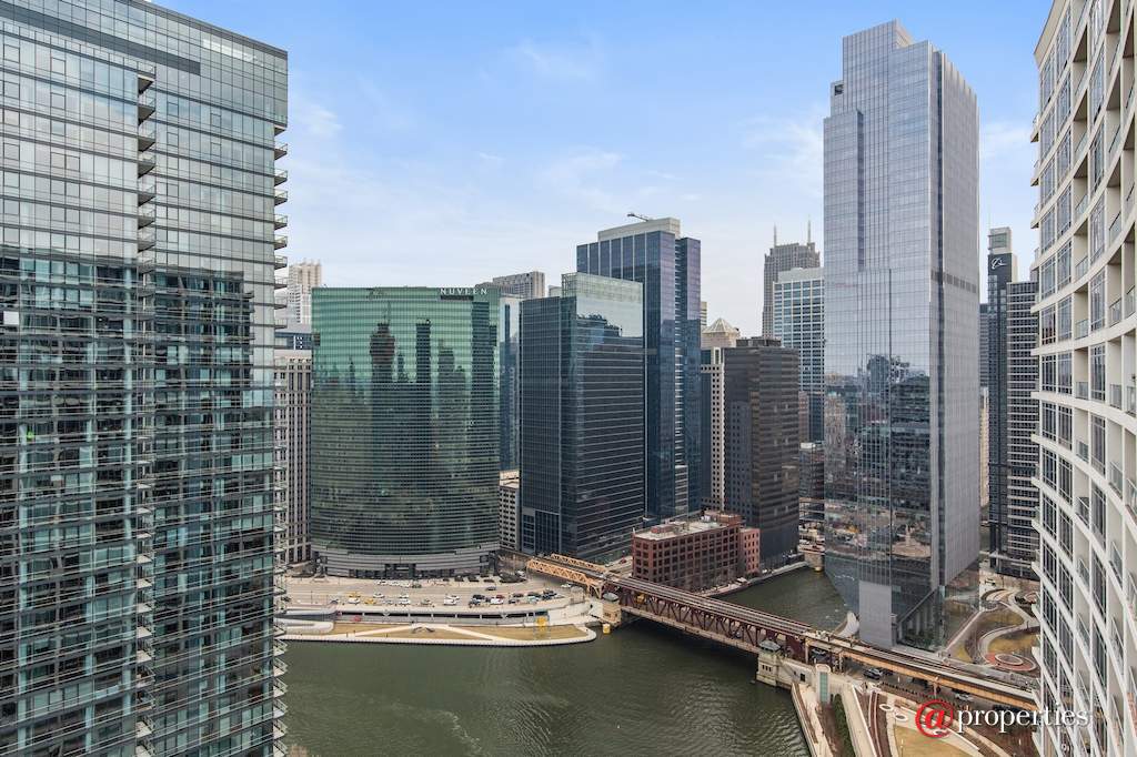 333 N Canal Street #3101 Chicago, Illinois 60606 - View