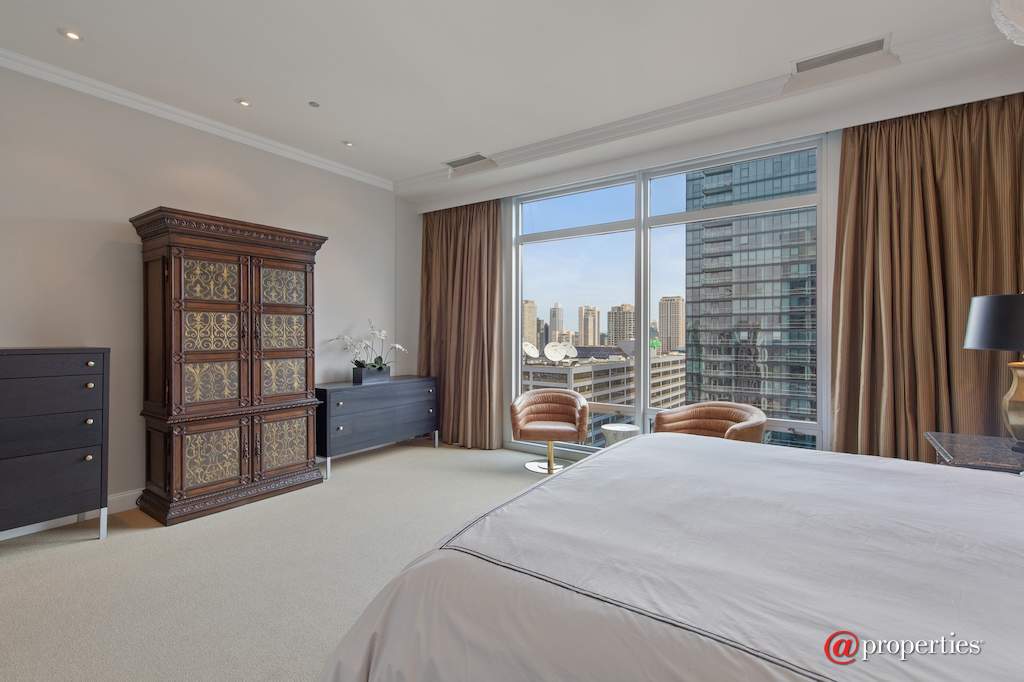 333 N Canal Street #3101 Chicago, Illinois 60606 - Master Bedroom