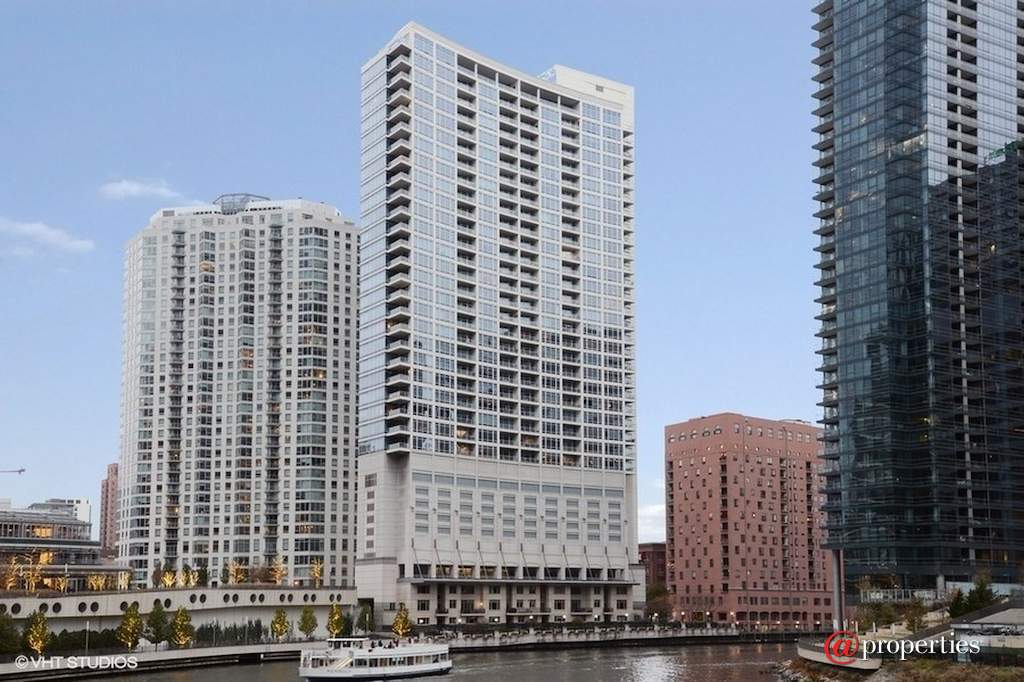 333 N Canal Street #3101 Chicago, Illinois 60606 - Building Exterior