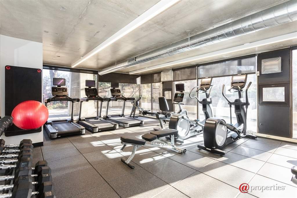 1960 N Lincoln Park West #811 Chicago, Illinois 60614 - Workout Room