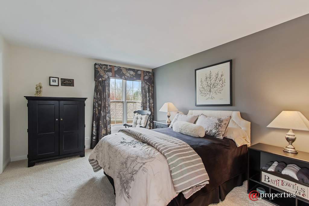 930 Lakewood Drive Barrington, Illinois 60010 - 4th Bedroom
