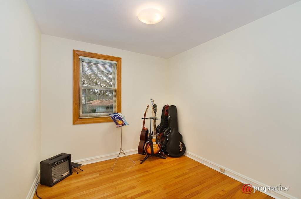 745 S Mitchell Avenue Arlington Heights, Illinois 60005 - Bedroom #3