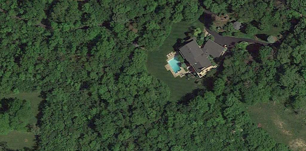 306 Ridge Road Barrington Hills, Illinois 60010 - Aerial View
