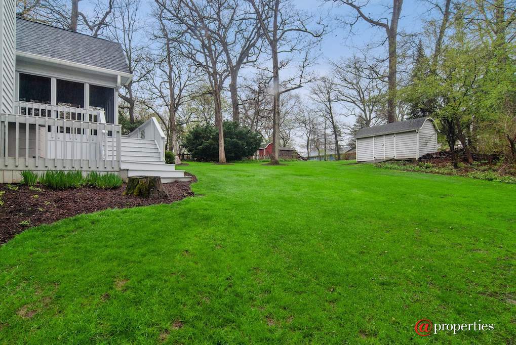 43W887 Old Midlothian Elburn, Illinois 60119 - Back Yard