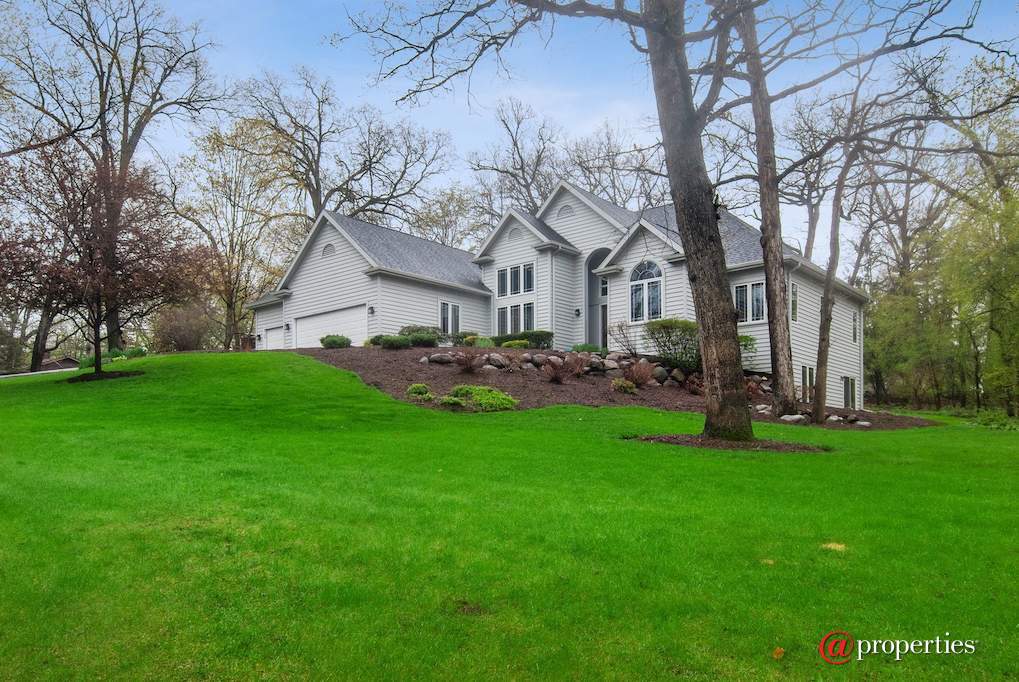 43W887 Old Midlothian Elburn, Illinois 60119 - Front View