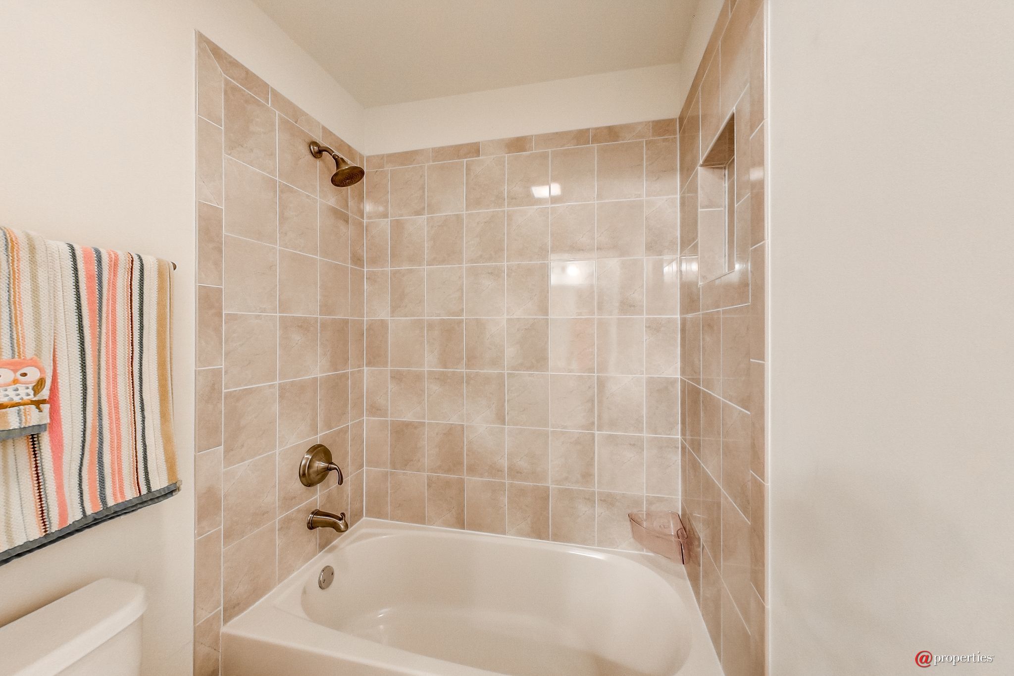 1430 N Race Avenue Arlington Heights, Illinois 60004 - Image 38