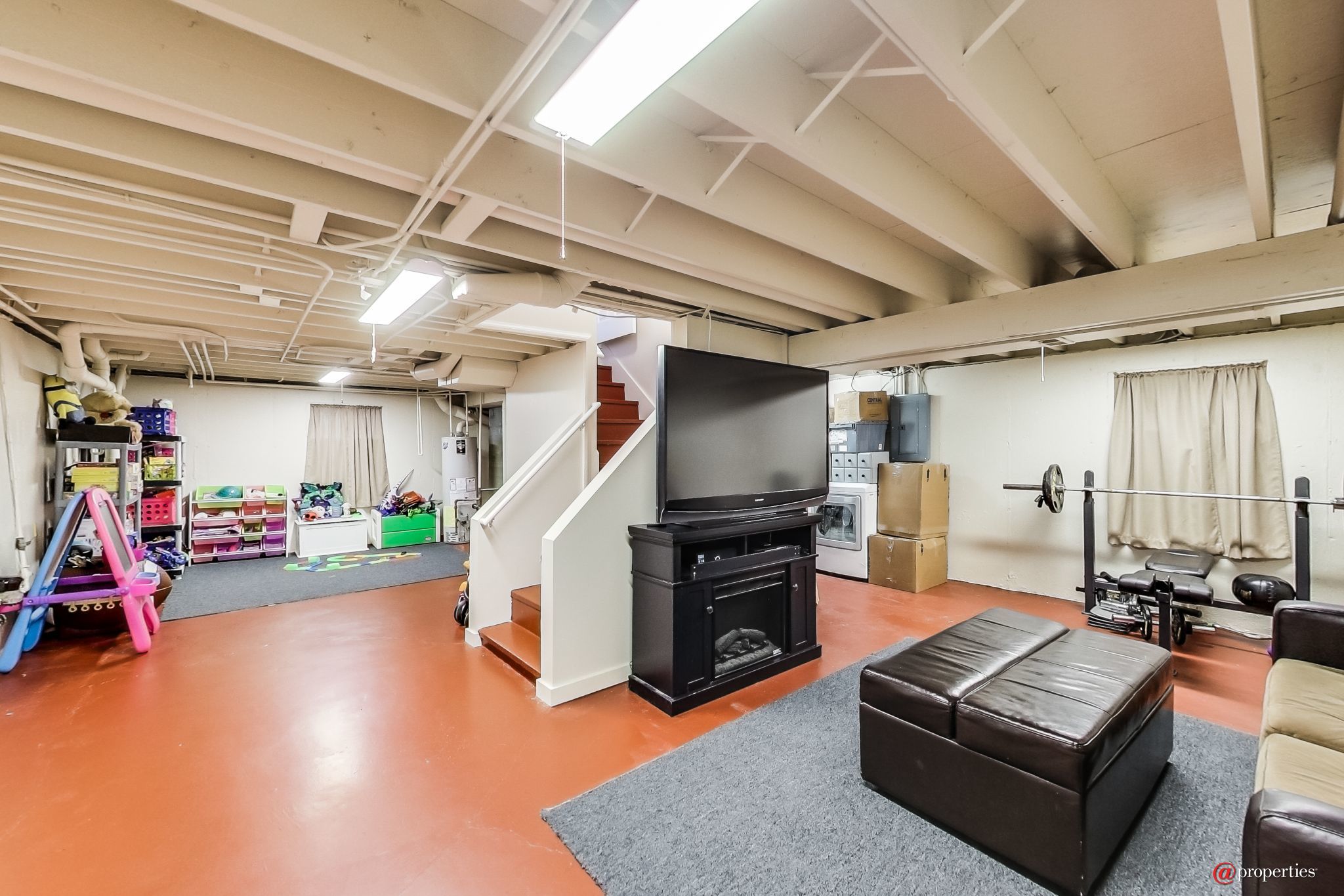 115 S Parkside Avenue Glen Ellyn, Illinois 60137 - Lower